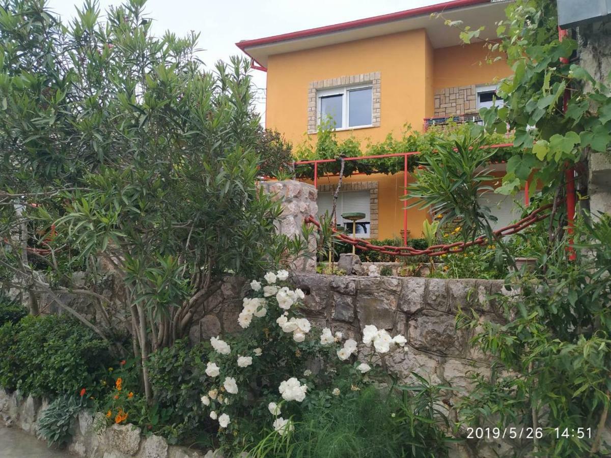 נובי ווינודולסקי Apartments Maricic 200 Meters From The Beach מראה חיצוני תמונה