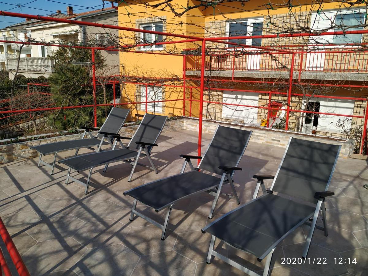 נובי ווינודולסקי Apartments Maricic 200 Meters From The Beach מראה חיצוני תמונה