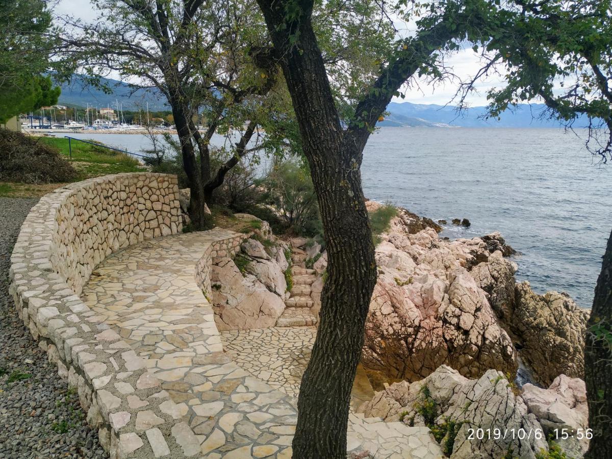 נובי ווינודולסקי Apartments Maricic 200 Meters From The Beach מראה חיצוני תמונה